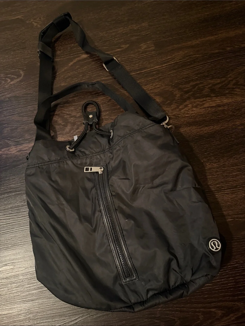 lululemon athletica Black Nylon Gym Bucket Bag - Picture 1 of 2